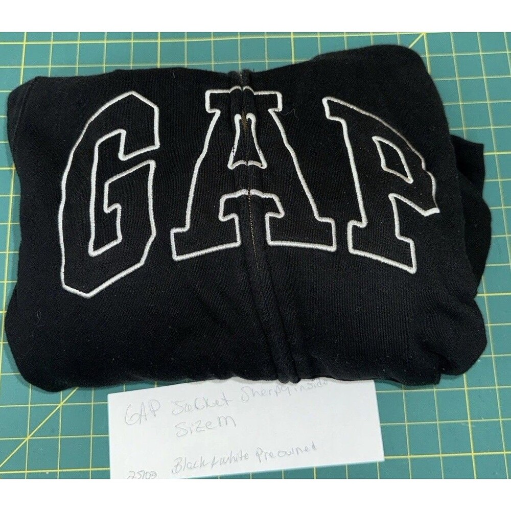 Women’s Gap Full Zip Up Black Color Hoodie Size medium